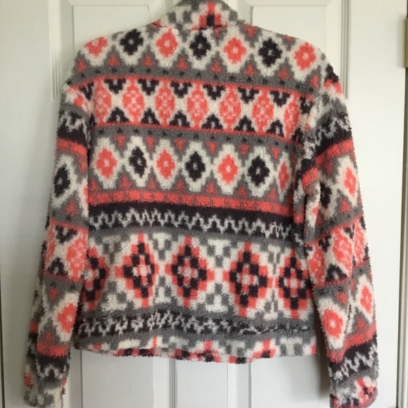 Wall Flower Faux Fur Print Sweatshirt size large - Picture 5 of 5